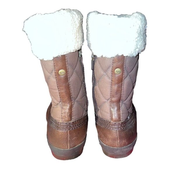 UGG Women's NEWBERRY 3224 Quilted Snow Boot (Waterproof, Shearling Lined) Sz 9 - Picture 4 of 16
